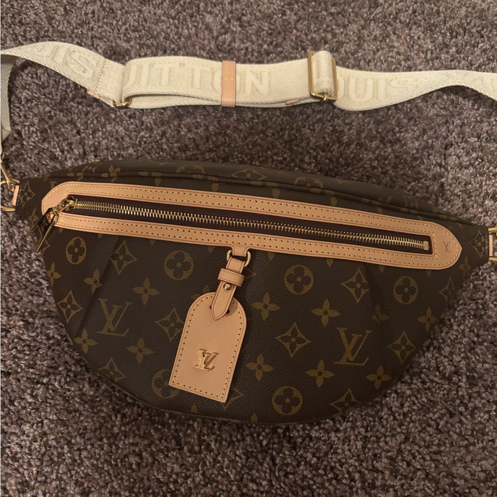 Louis Vuitton Monogram high rise bumbag